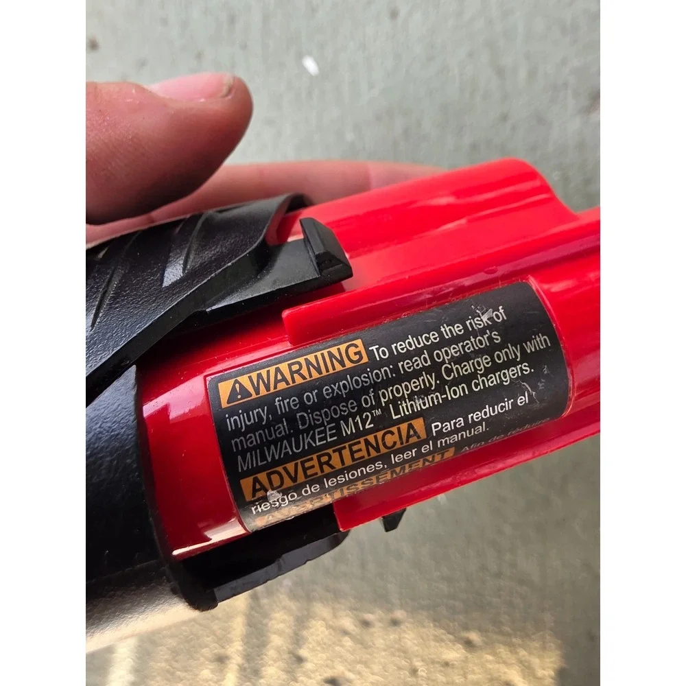 Milwaukee M12 REDLITHIUM CP2.0 12V Lithium-Ion Battery 2.0Ah 48-11-2420 Z3